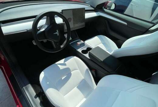 Tesla 78 kWh AWD Performance (377 kW)