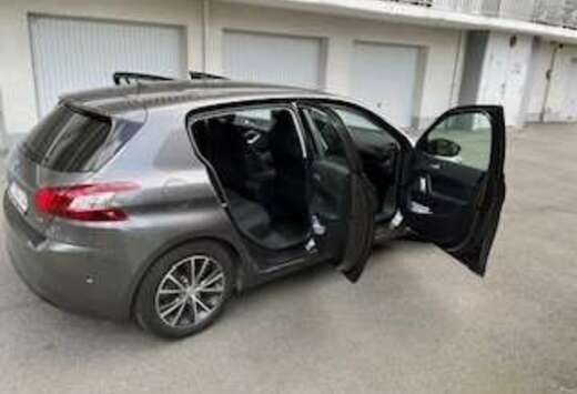 Peugeot 308+1.2+PureTech+Allure+STT