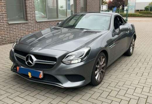 Mercedes-Benz SLC 200