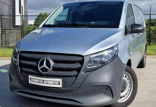 Mercedes-Benz camerakastjesnavidubbele schuifdeurin t ...