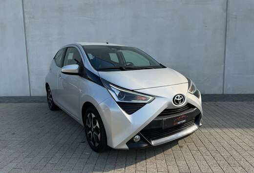 Toyota Fulll optionétat neuf CarPlay