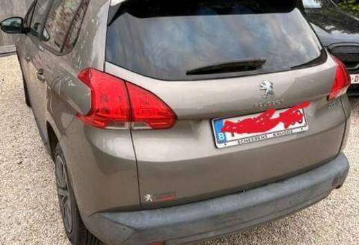 Peugeot 2008 1.2i PureTech Allure S