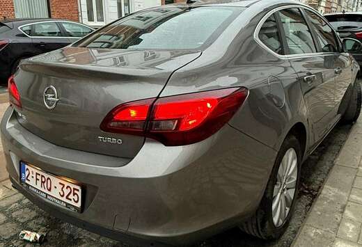 Opel Astra 1.4 Turbo Essentia (Fleet)