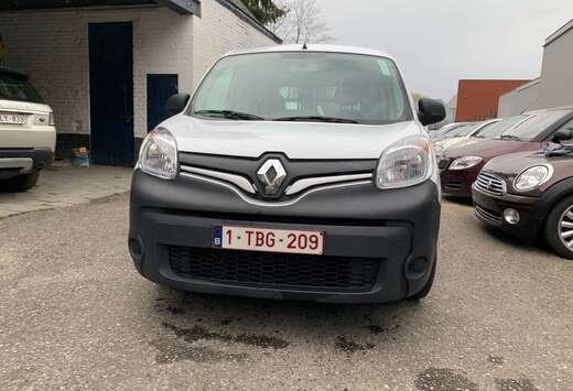 Renault 1.5 dCi Confort FAP (EU5)L2H1 12 mois de gara ...