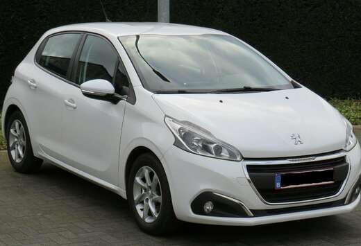 Peugeot 208 1.2i PureTech Style