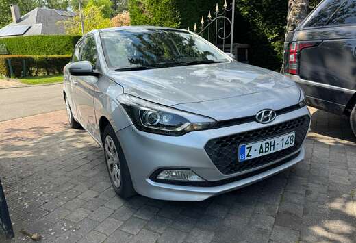 Hyundai / 1.1 CRDi Air airco faible kilomètre