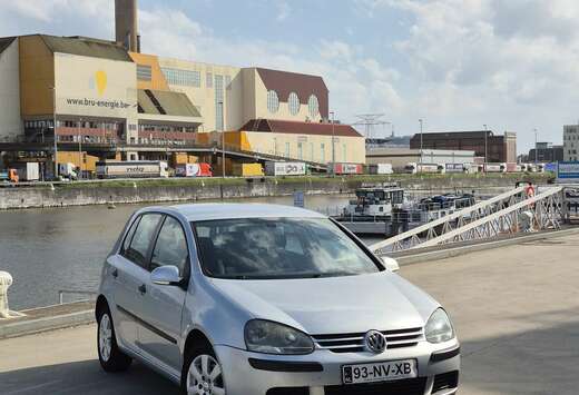 Volkswagen 1.6 FSI Sport Edition