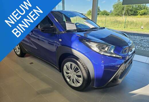 Toyota 1.0 VVT-i Play