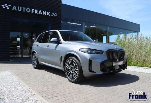 BMW 30D / SPORT-PRO / PANO SKY / TREKHK / DRIV + PARK ...