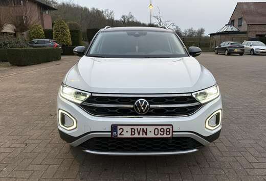 Volkswagen 1.5 TSI Life Business DSG
