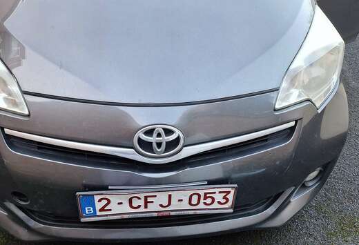 Toyota Verso S 1.33 VVT-i Terra