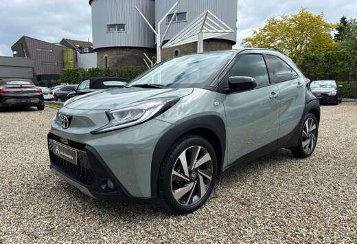Toyota 1.0i *CARPLAY*SIEGE CHAUFF*JBL*CAMERA*1ER PROP ...