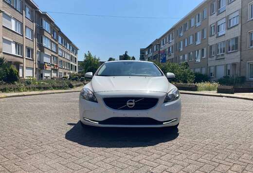 Volvo | D2 Diesel Navigatie Bluethooth AC