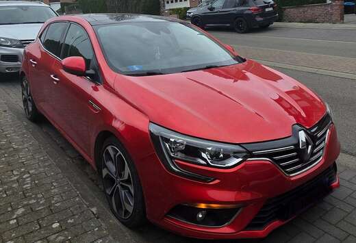 Renault Megane 1.5 Blue dCi Bose Edition