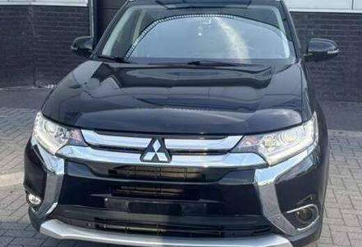 Mitsubishi Outlander 2.2 DI-D 4WD Instyle