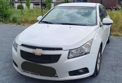 Chevrolet Cruze hatchback 1.6i LS