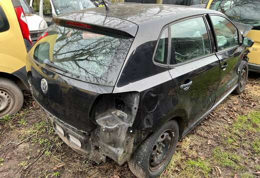 Volkswagen 1.2i accident + retour vol papiers et clez ...
