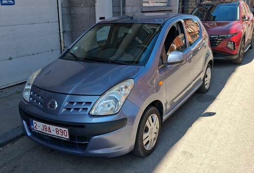 Nissan 1.0i Visia