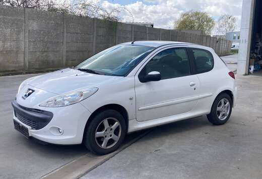 Peugeot 206+ 1.4 benzine 2012 met 88000km*airco*garan ...
