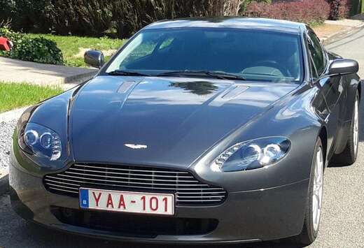 Aston Martin 4.3i V8 Sportshift