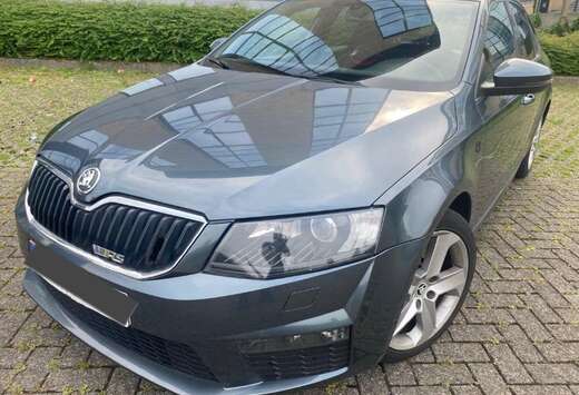 Skoda SW RS 2.0 TFSI DSG