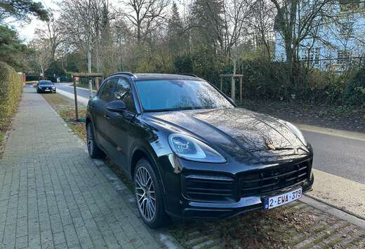Porsche Cayenne 3.0i V6 PHEV Tiptronic S Platinum
