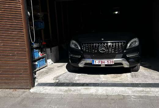 Mercedes-Benz BlueTEC 4MATIC 7G-TRONIC