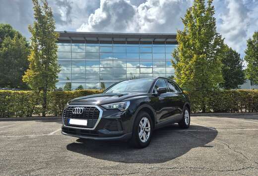 Audi Q3 PHEV 45 TFSIe Attraction S tron.(180 kW)