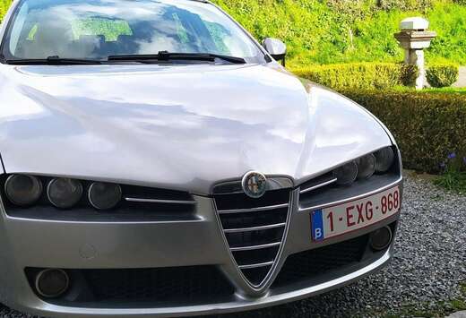 Alfa Romeo 1.9 JTDm 8V Distinctive