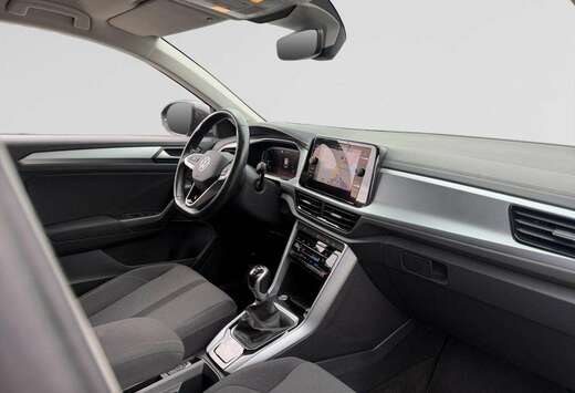 Volkswagen 1.5 TSI (150PK) Life /// Zetelverwarming / ...