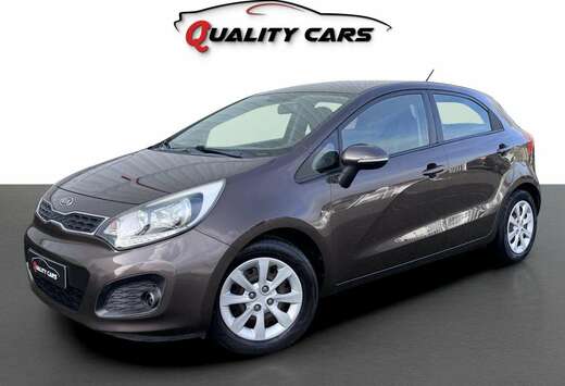 Kia Rio 1.2i Lounge  89.000 KM  Navi  CarPlay