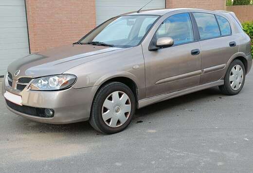 Nissan Almera 1.5i 16v Acenta A/C