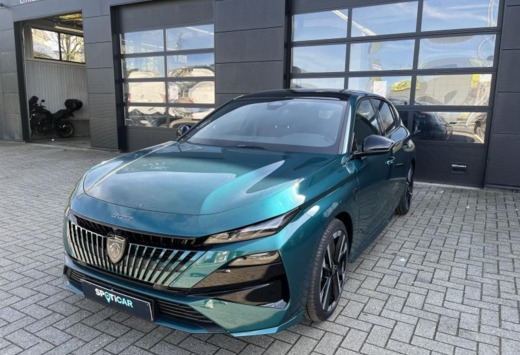 Peugeot 1.2 Hybrid Allure e-DCS6 5d 100kW