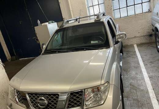 Nissan 2.5 dCi 4x4 Executive IT-plus