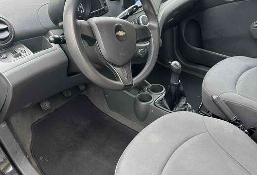 Chevrolet Spark 1.0i