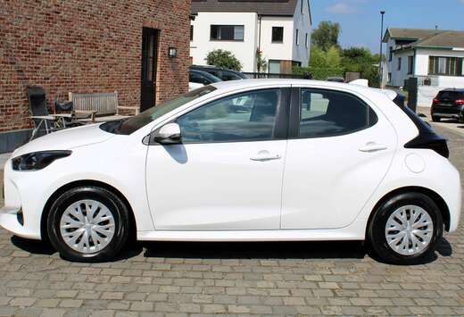 Toyota HYBRID AUTOMAAT BWJ 2021 29414KM !!!