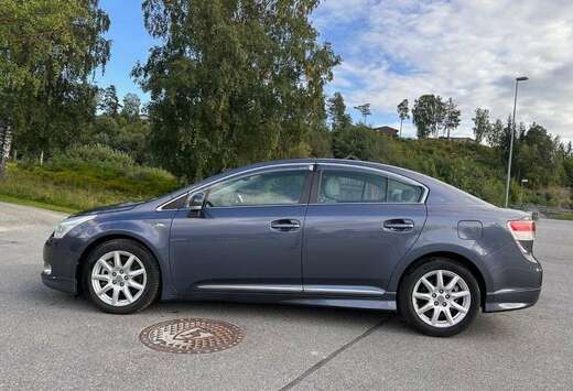 Toyota 2.0i VVT-i 16v D4 Linea Sol