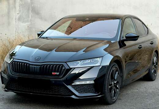 Skoda Octavia 2.0 TSI DSG VRS / Led / Navi / Keyless