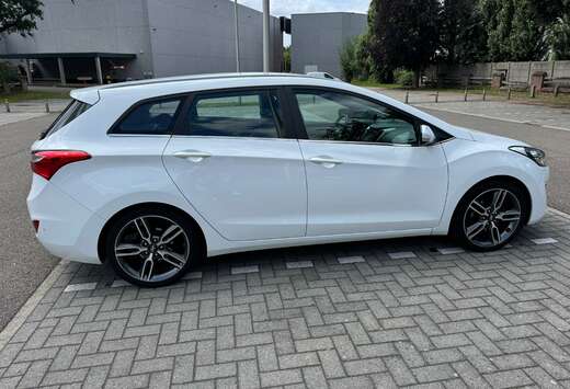 Hyundai i30 SW 1.6 GDi