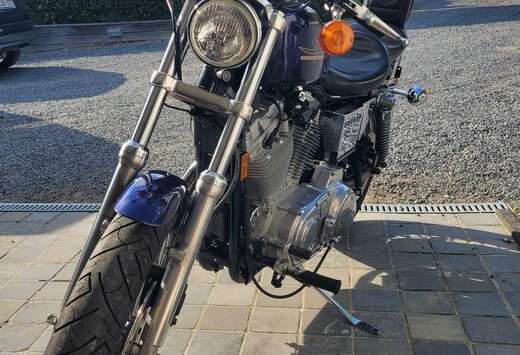 XL 883