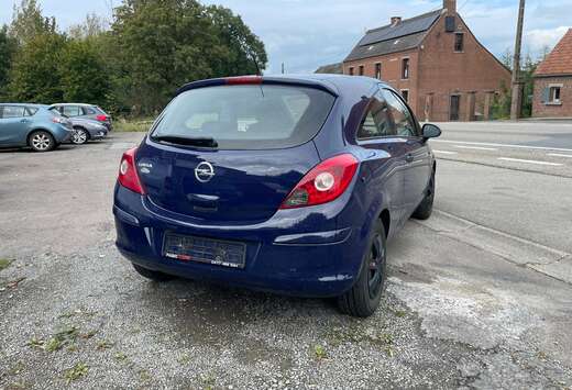 Opel Corsa+1.2i+Essentia