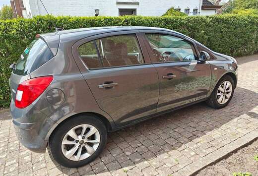 Opel Corsa 1.2i Enjoy