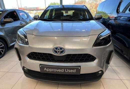 Toyota 1.5 Hybrid Dynamic plus CVT 5d 68kW