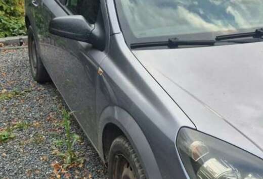 Opel Astra SW 1.7 DTL CDTi Cosmo