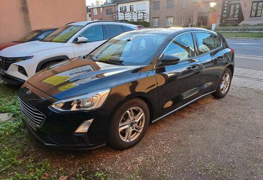Ford Focus 1.0 EcoBoost Start-Stopp-SystemTREND