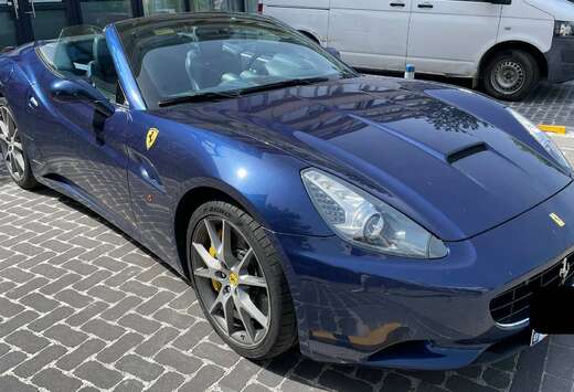 Ferrari California 4.3i V8