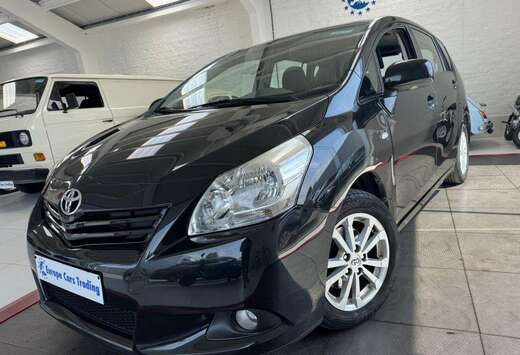 Toyota 2.0D-4D 126CH TOIT PANORAMIQUE GAR 12M