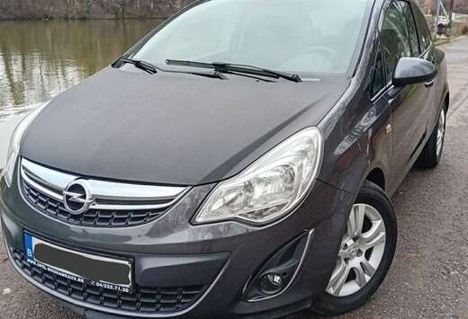 Opel 1.2i XE 16v Fun Easytronic (Fleet)