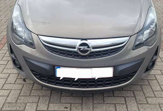 Opel Corsa 1.2i Ultimate Edition