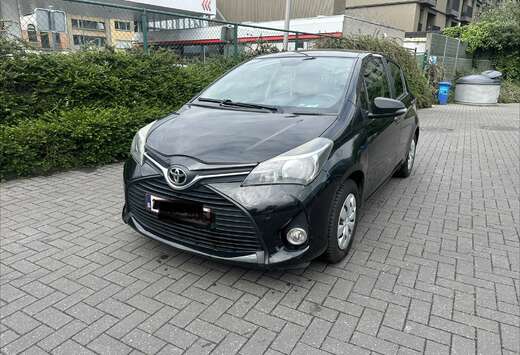 Toyota 1.0i VVT-i Comfort